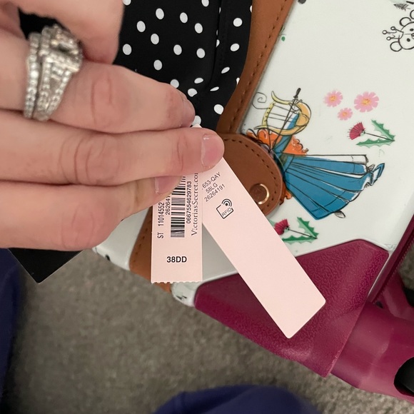 Victoria’s Secret NW black and white polka dot triangle bikini top - Picture 4 of 5